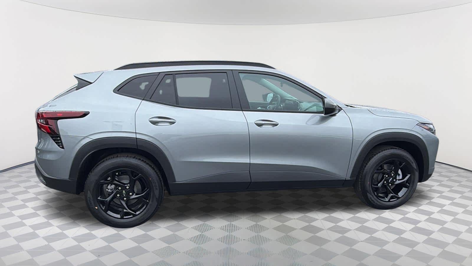Thumbnail: 2026 Chevrolet Trax - 4