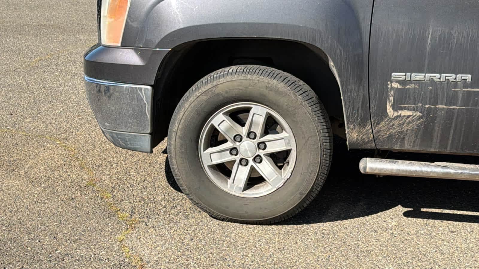 Thumbnail: 2010 GMC Sierra 1500 - 9