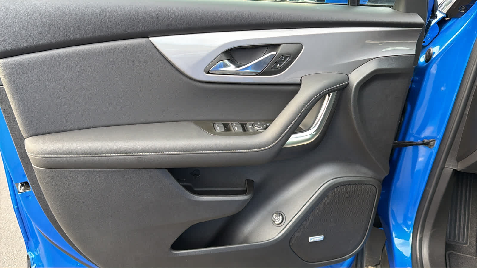 Thumbnail: 2025 Chevrolet Blazer - 23