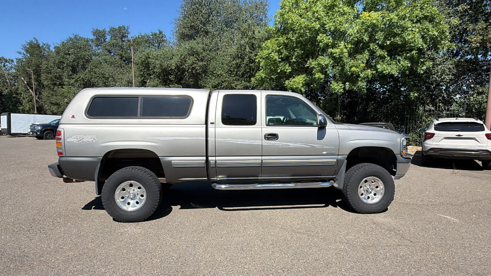 Thumbnail: 2000 Chevrolet Silverado 1500 - 4