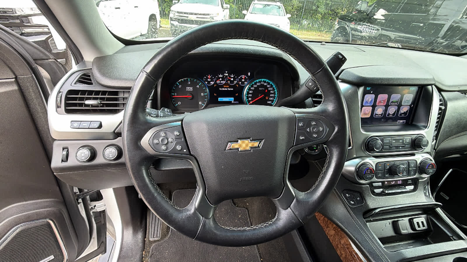 Thumbnail: 2017 Chevrolet Suburban - 15