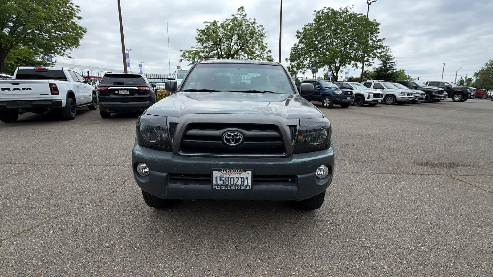 Used 2008 Toyota Tacoma PreRunner with VIN 3TMJU62N28M067793 for sale in Redding, CA