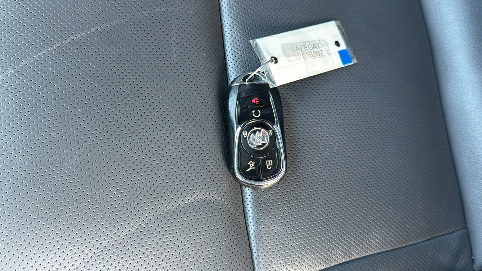 Thumbnail: 2022 Buick Enclave - 20