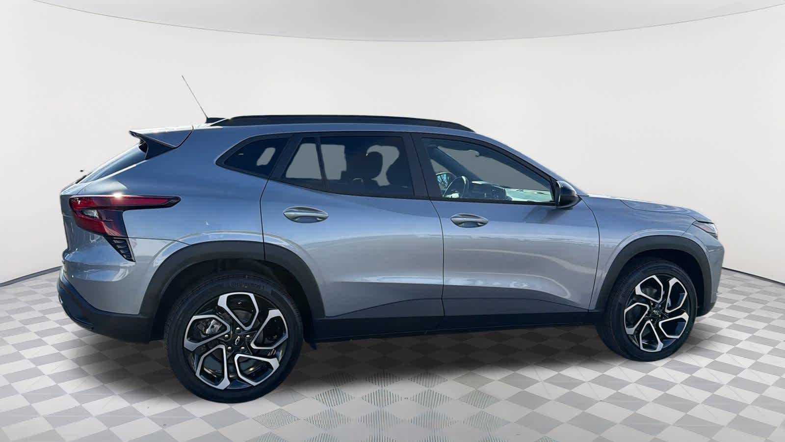 Thumbnail: 2026 Chevrolet Trax - 4