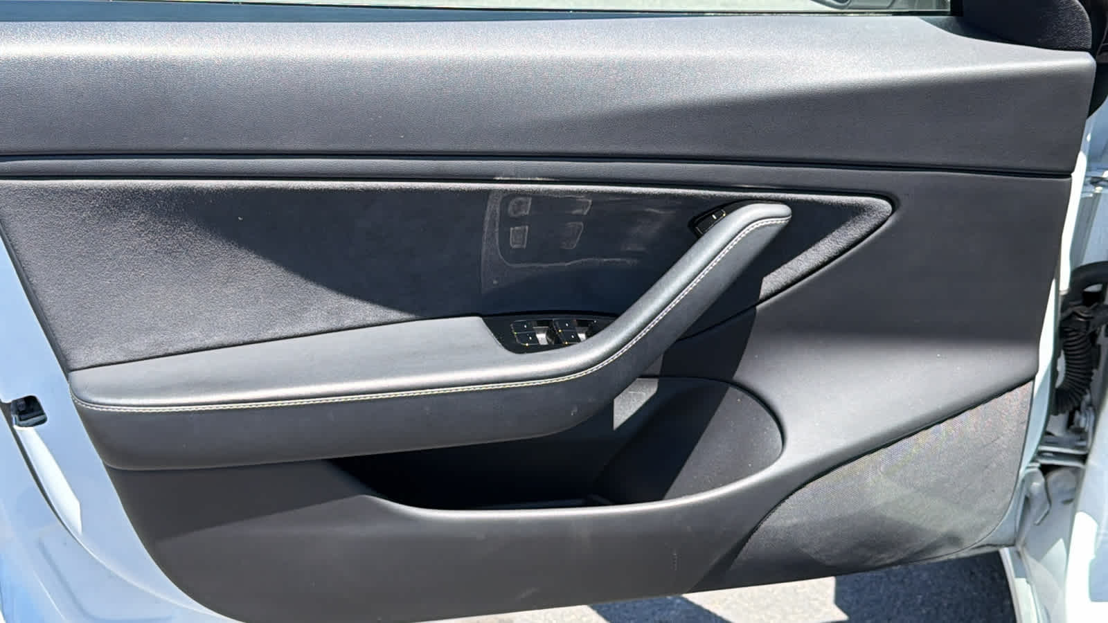 Thumbnail: 2019 Tesla Model 3 - 23