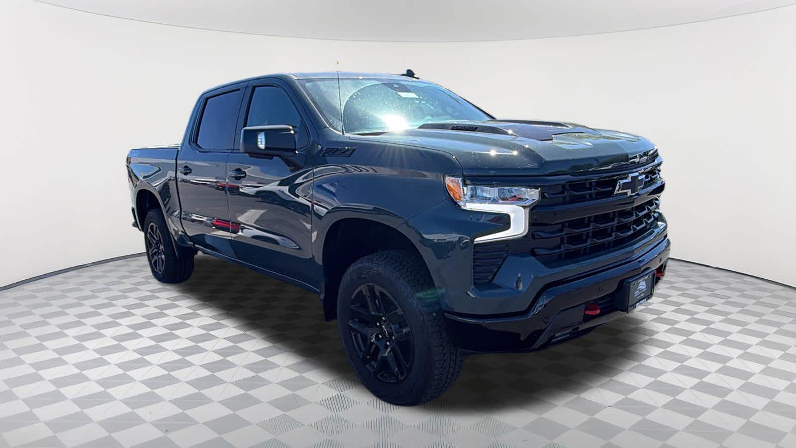 Thumbnail: 2026 Chevrolet Silverado 1500 - 3