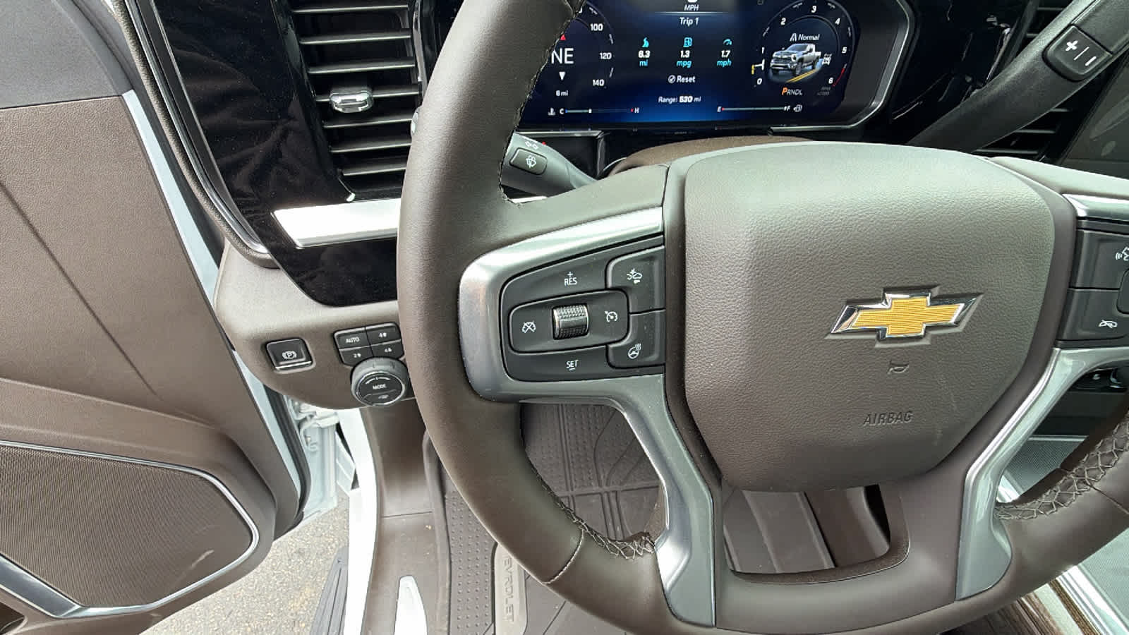Thumbnail: 2026 Chevrolet Silverado 2500 - 19