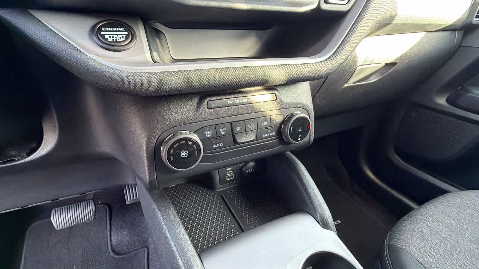 Thumbnail: 2024 Ford Bronco Sport - 14