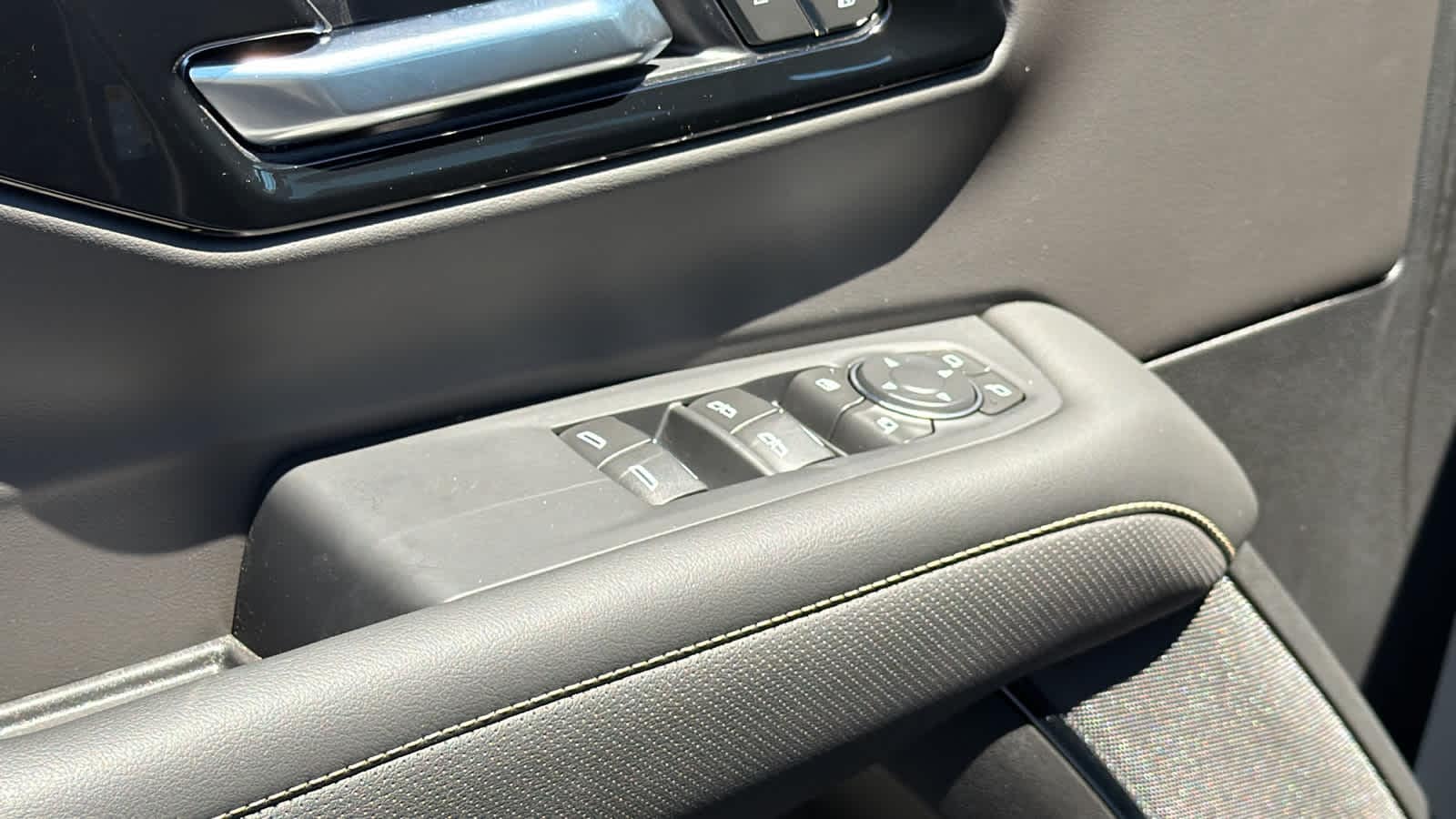 2026 Chevrolet Tahoe Premier - Photo 22