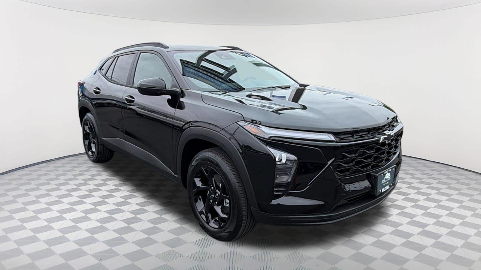 Thumbnail: 2026 Chevrolet Trax - 3