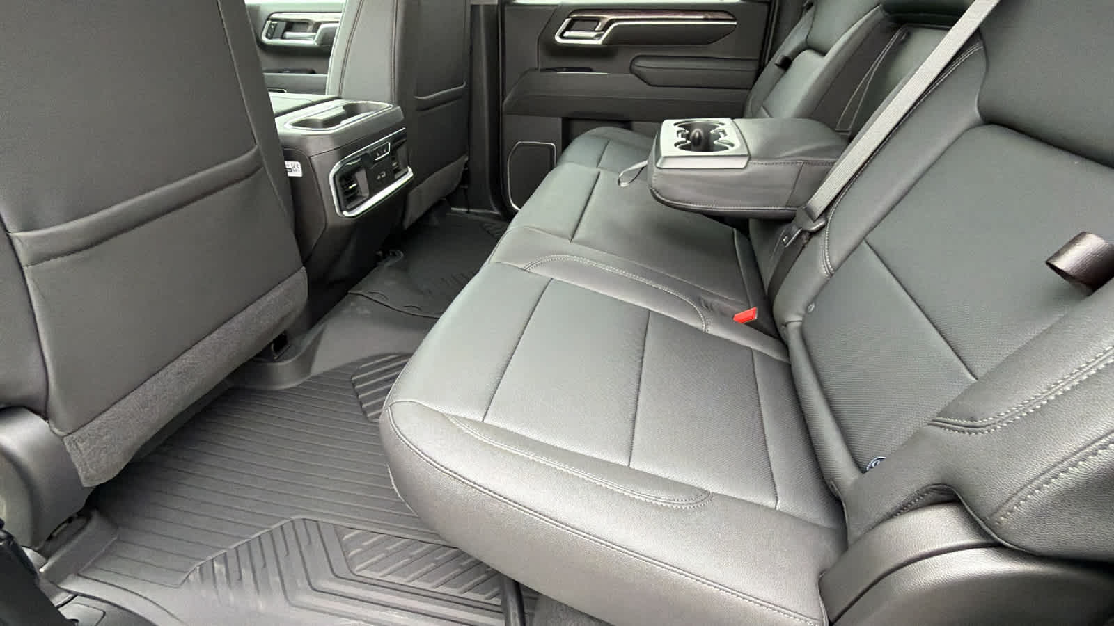 Thumbnail: 2026 Chevrolet Silverado 2500 - 24