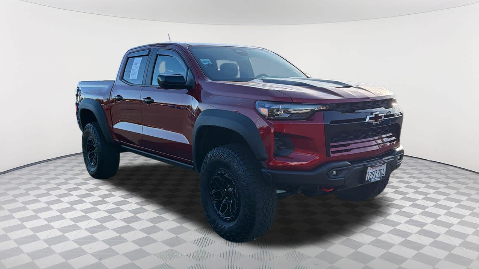 Thumbnail: 2024 Chevrolet Colorado - 3