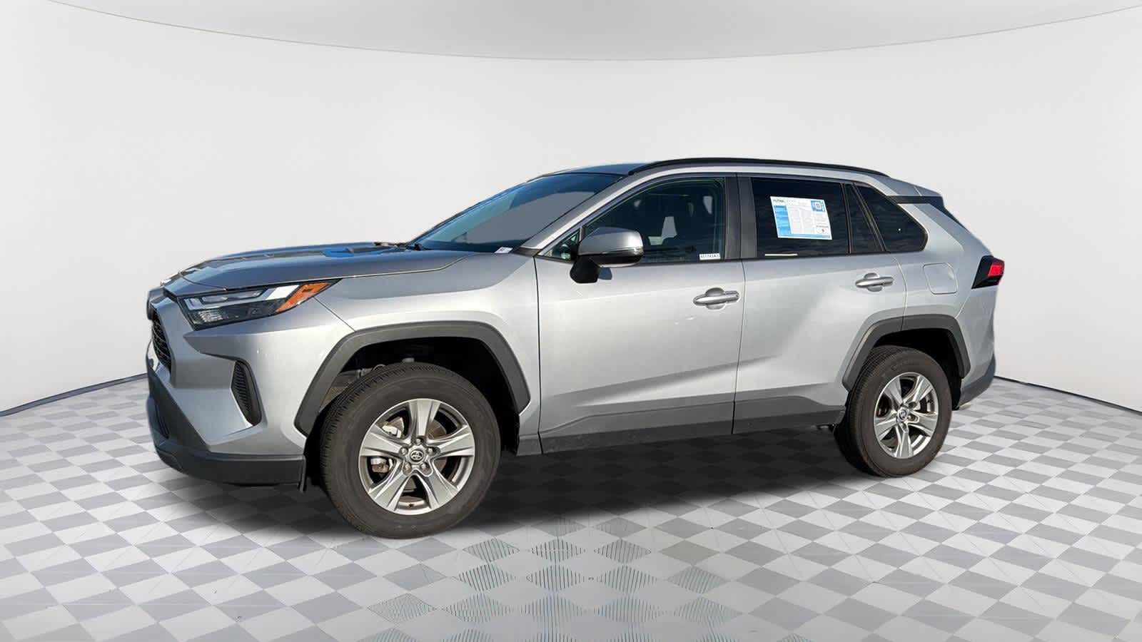 Thumbnail: 2024 Toyota RAV4 - 8