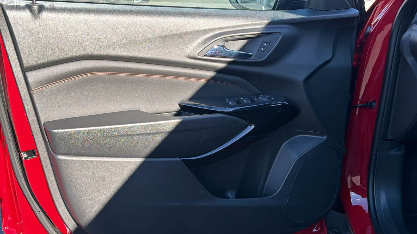 Thumbnail: 2026 Chevrolet Trax - 23