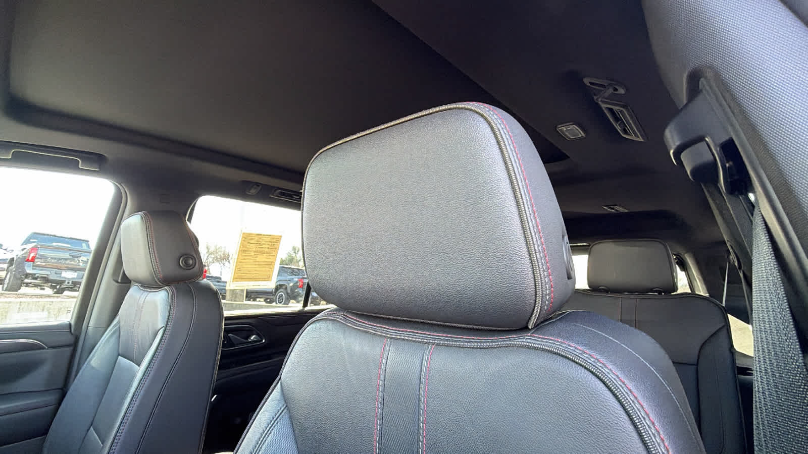 Thumbnail: 2021 Chevrolet Tahoe - 11