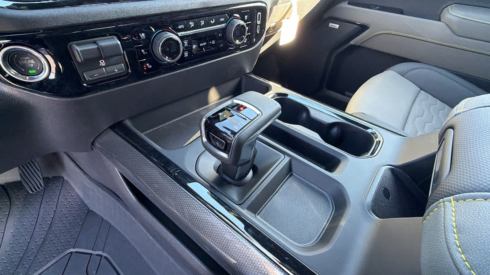 Thumbnail: 2026 Chevrolet Silverado 1500 - 13