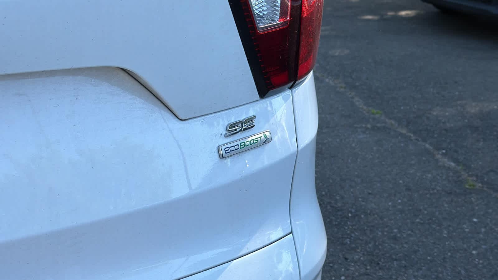 Thumbnail: 2019 Ford Escape - 16