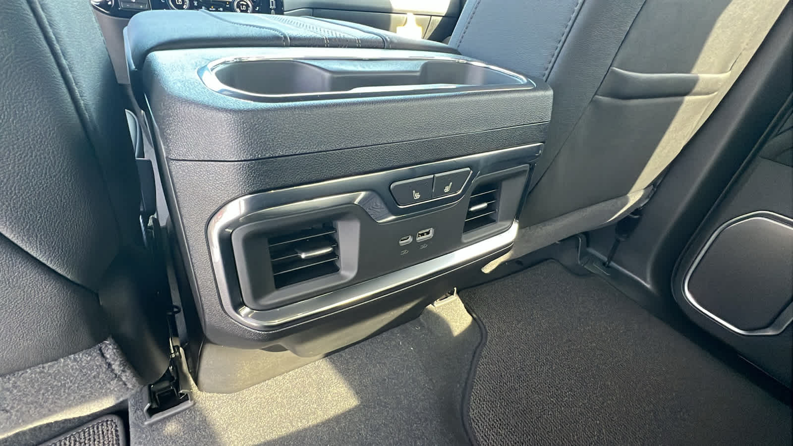 Thumbnail: 2026 Chevrolet Silverado 1500 - 25