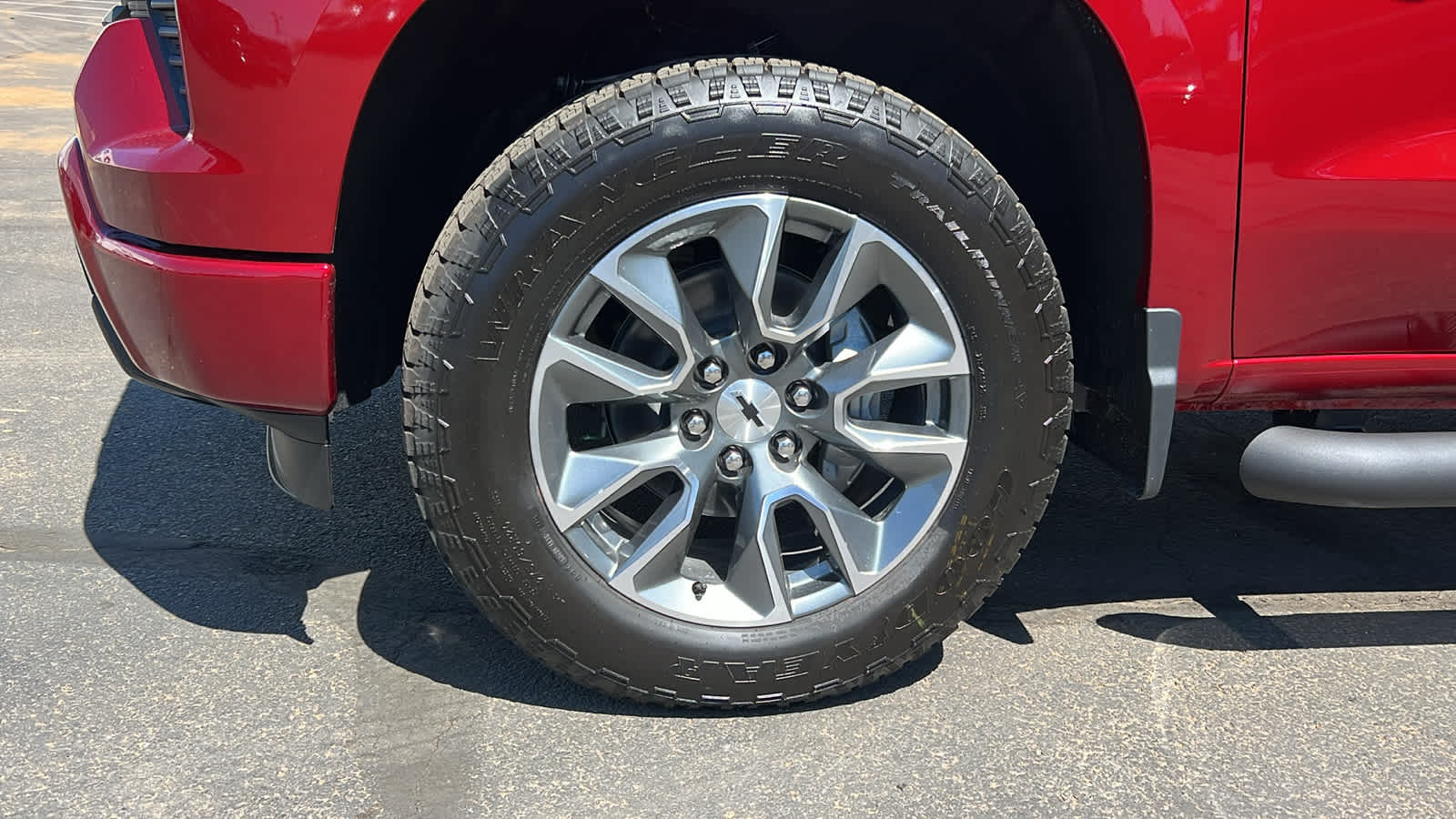 Thumbnail: 2026 Chevrolet Silverado 1500 - 9