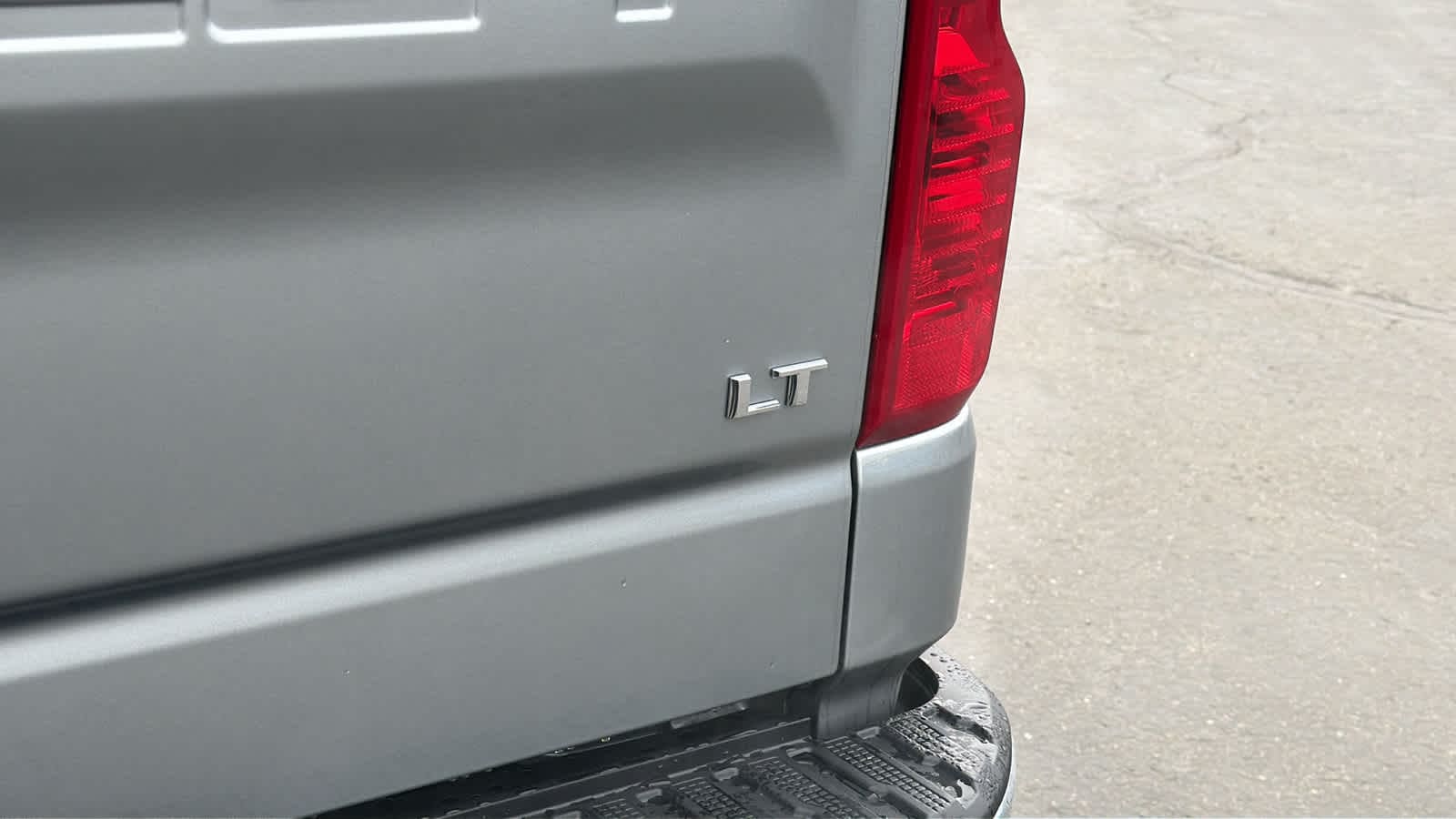 Thumbnail: 2026 Chevrolet Silverado 1500 - 28