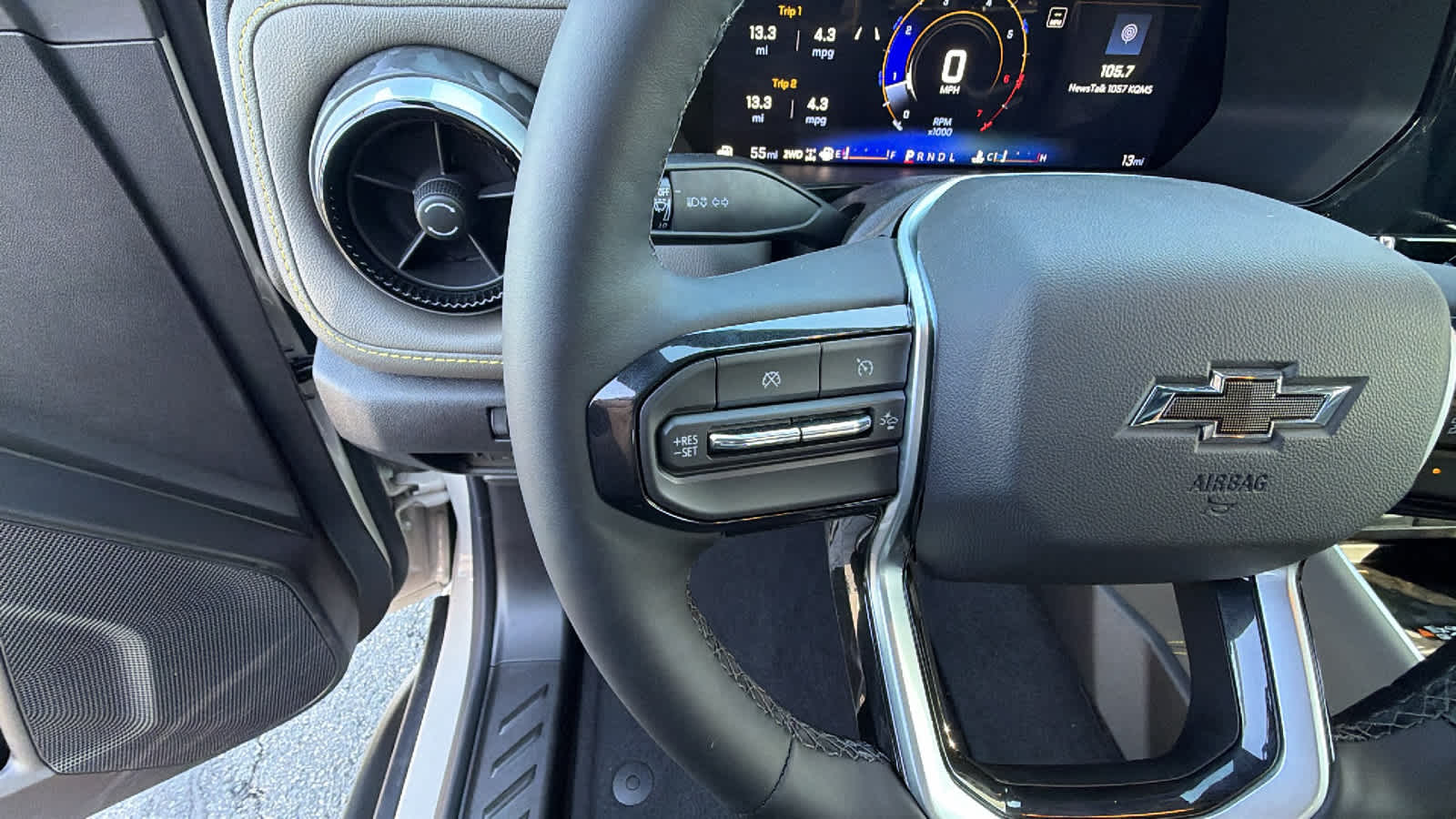 Thumbnail: 2026 Chevrolet Colorado - 19