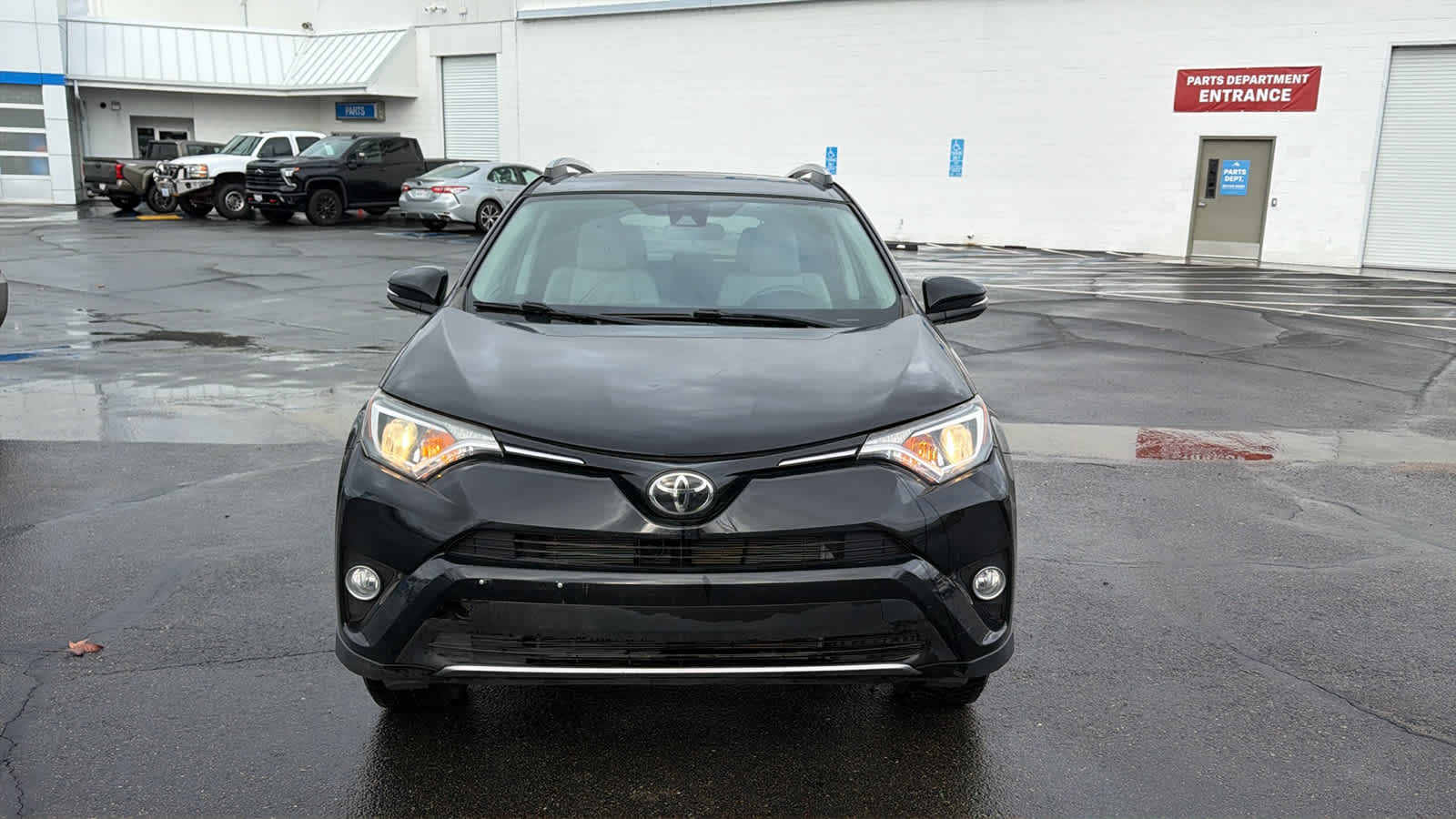 Thumbnail: 2018 Toyota RAV4 - 2
