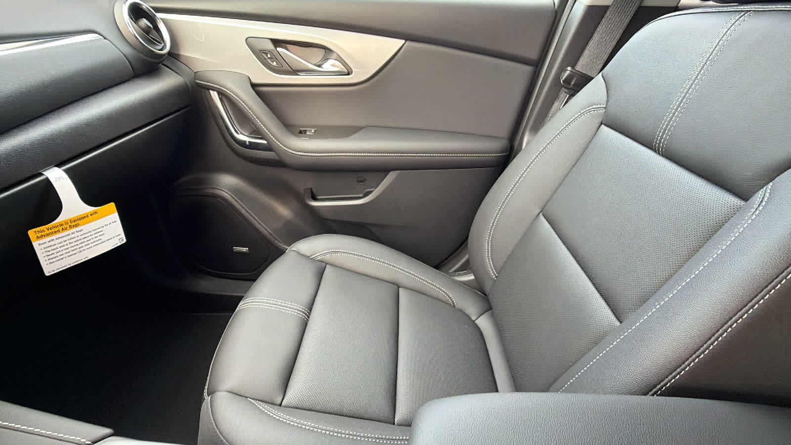 Thumbnail: 2025 Chevrolet Blazer - 12