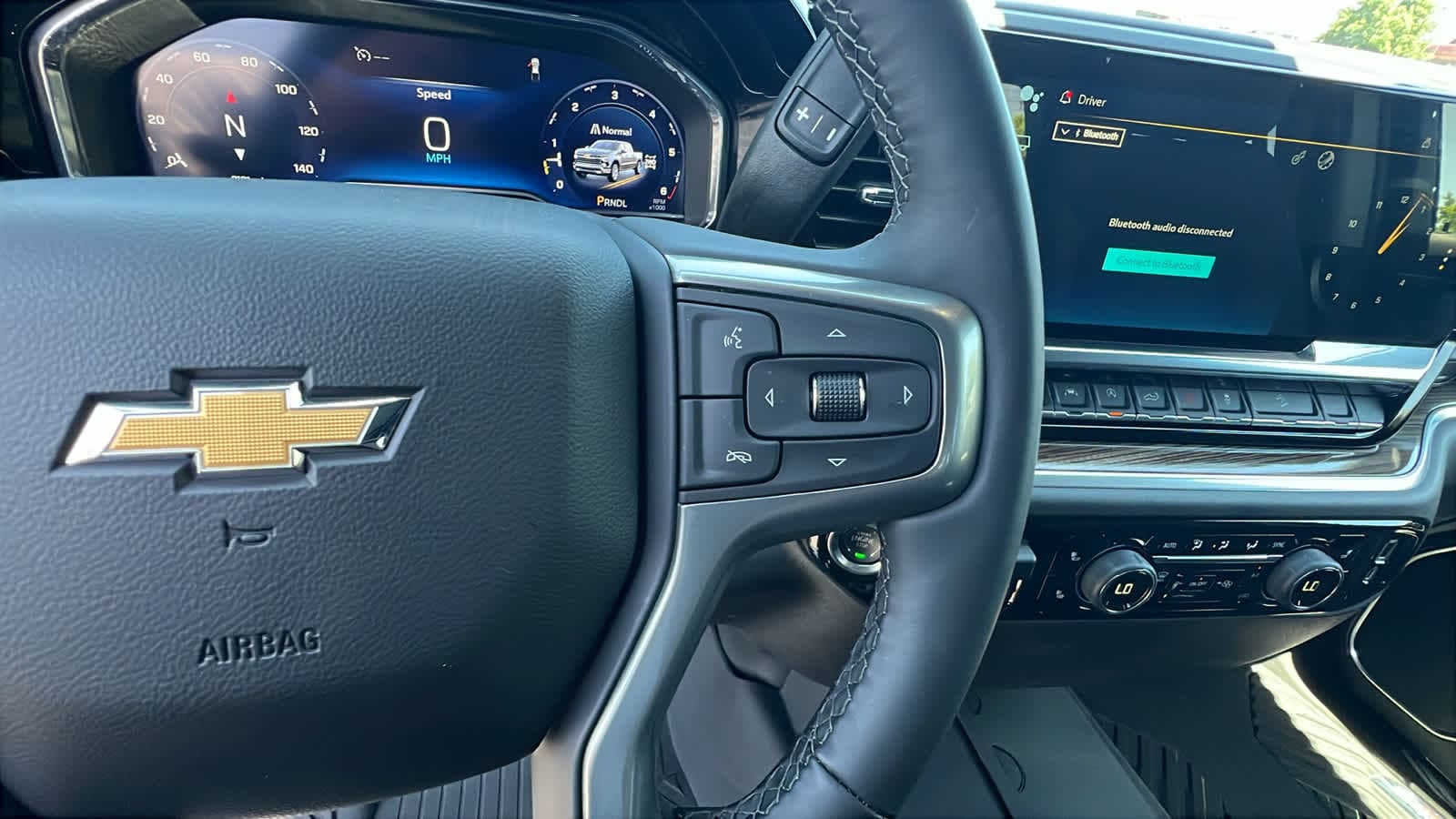 Thumbnail: 2025 Chevrolet Silverado 1500 - 20