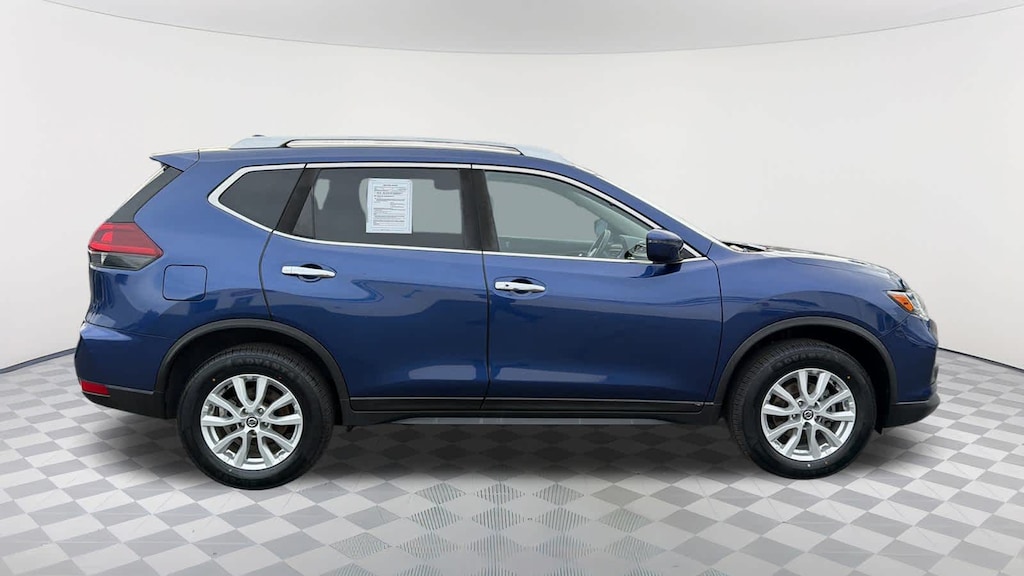 Used 2020 Nissan Rogue SV