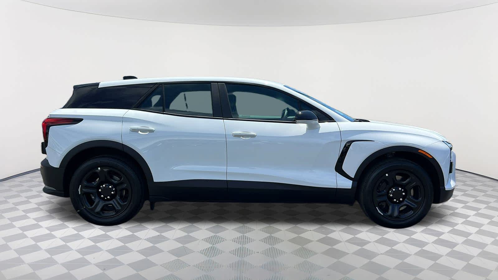 Thumbnail: 2024 Chevrolet Blazer EV - 4