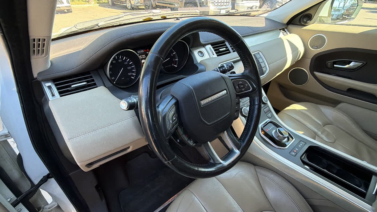 Thumbnail: 2013 Land Rover Range Rover Evoque - 10