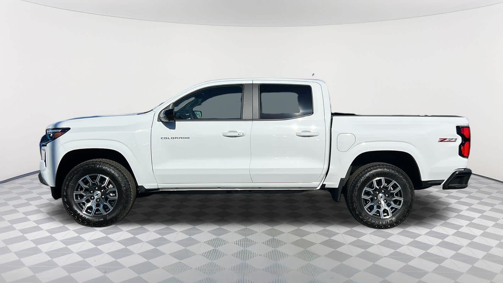 Thumbnail: 2026 Chevrolet Colorado - 8