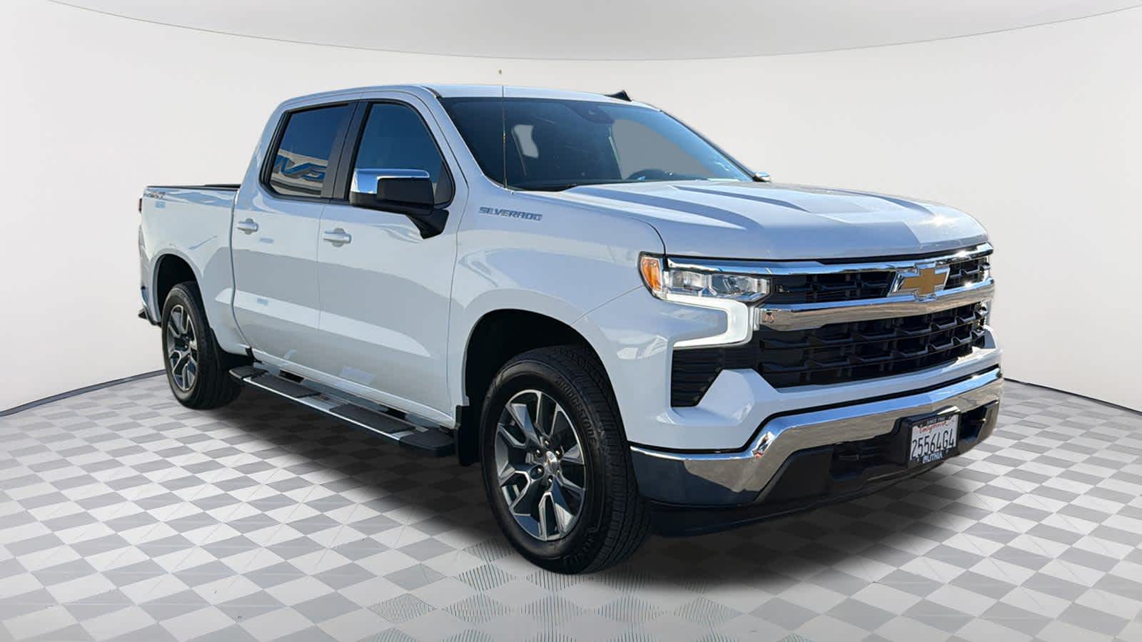 Thumbnail: 2025 Chevrolet Silverado 1500 - 3