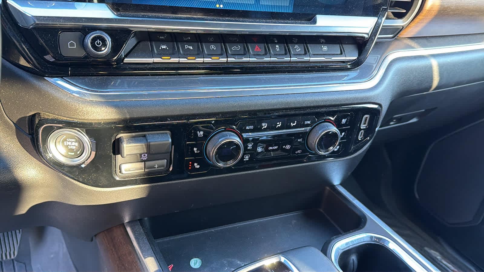 Thumbnail: 2023 Chevrolet Silverado 1500 - 13