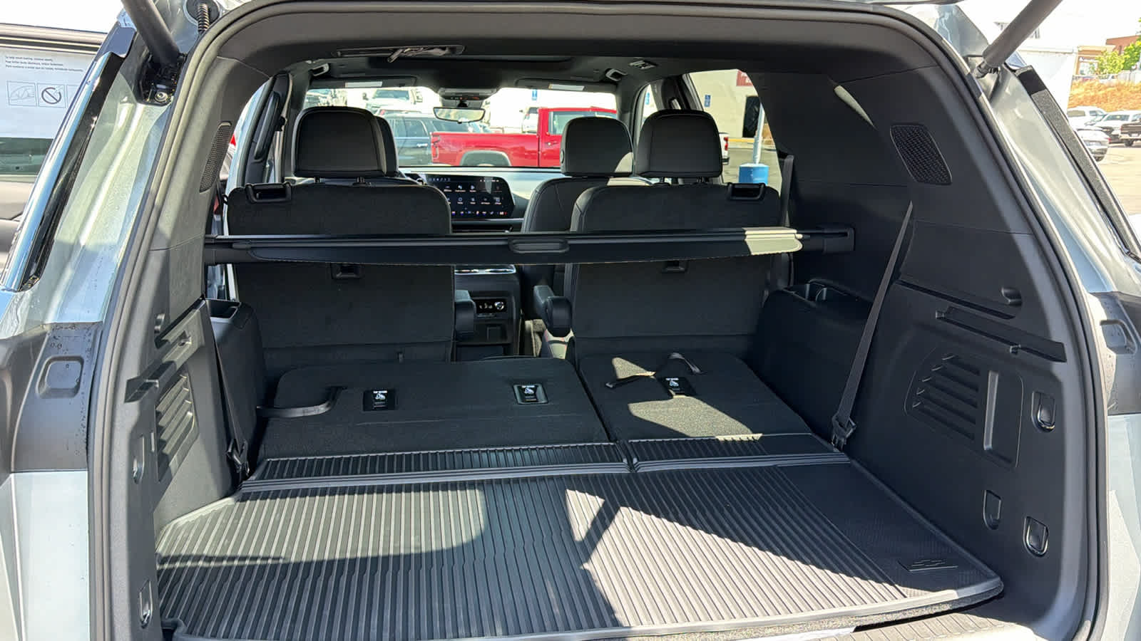 Thumbnail: 2026 Chevrolet Traverse - 27