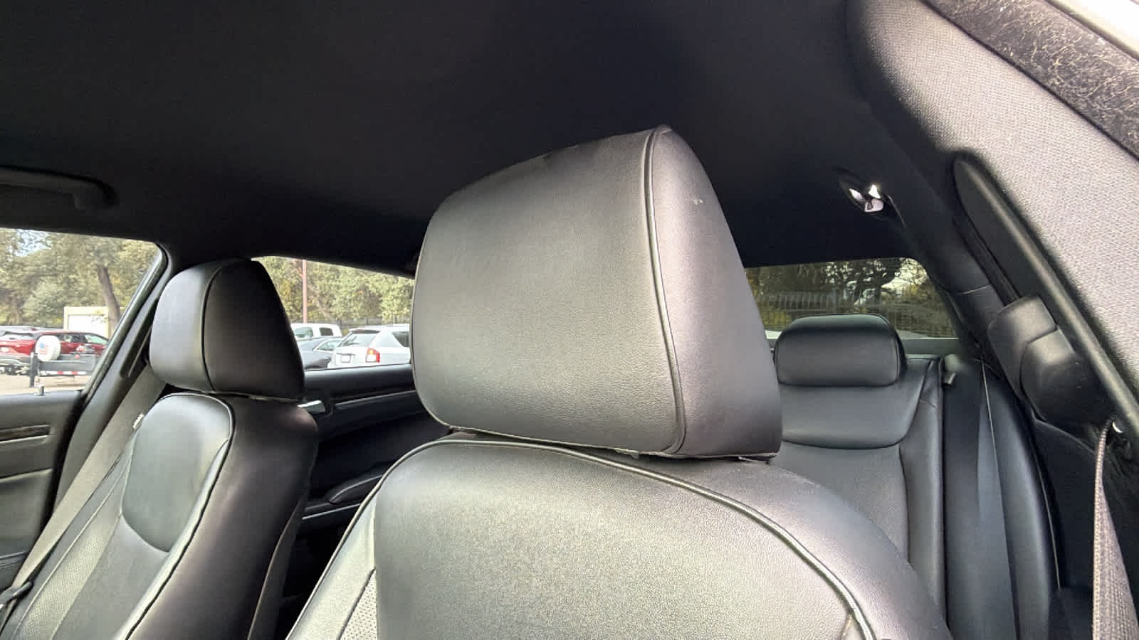 Thumbnail: 2014 Chrysler 300 - 11