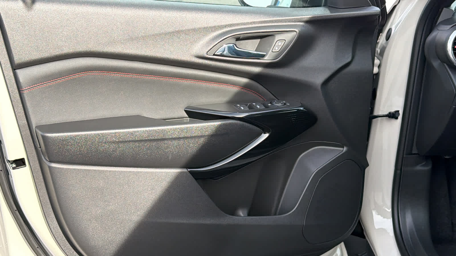 Thumbnail: 2026 Chevrolet Trax - 23