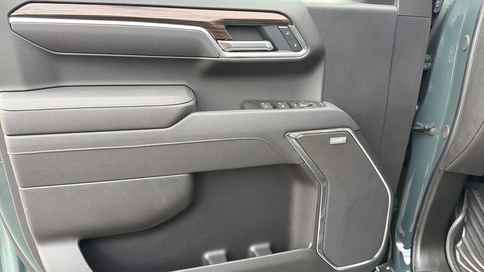 Thumbnail: 2026 Chevrolet Silverado 1500 - 23