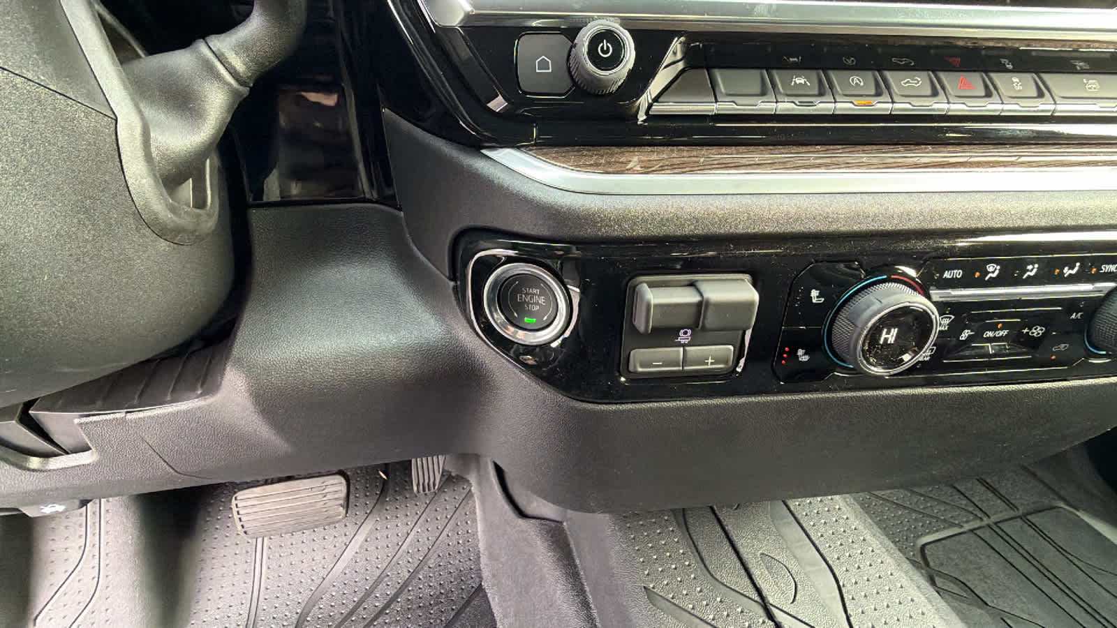 Thumbnail: 2026 Chevrolet Silverado 1500 - 17