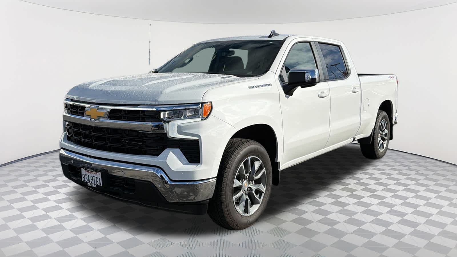 2025 Chevrolet Silverado 1500 LT's photo