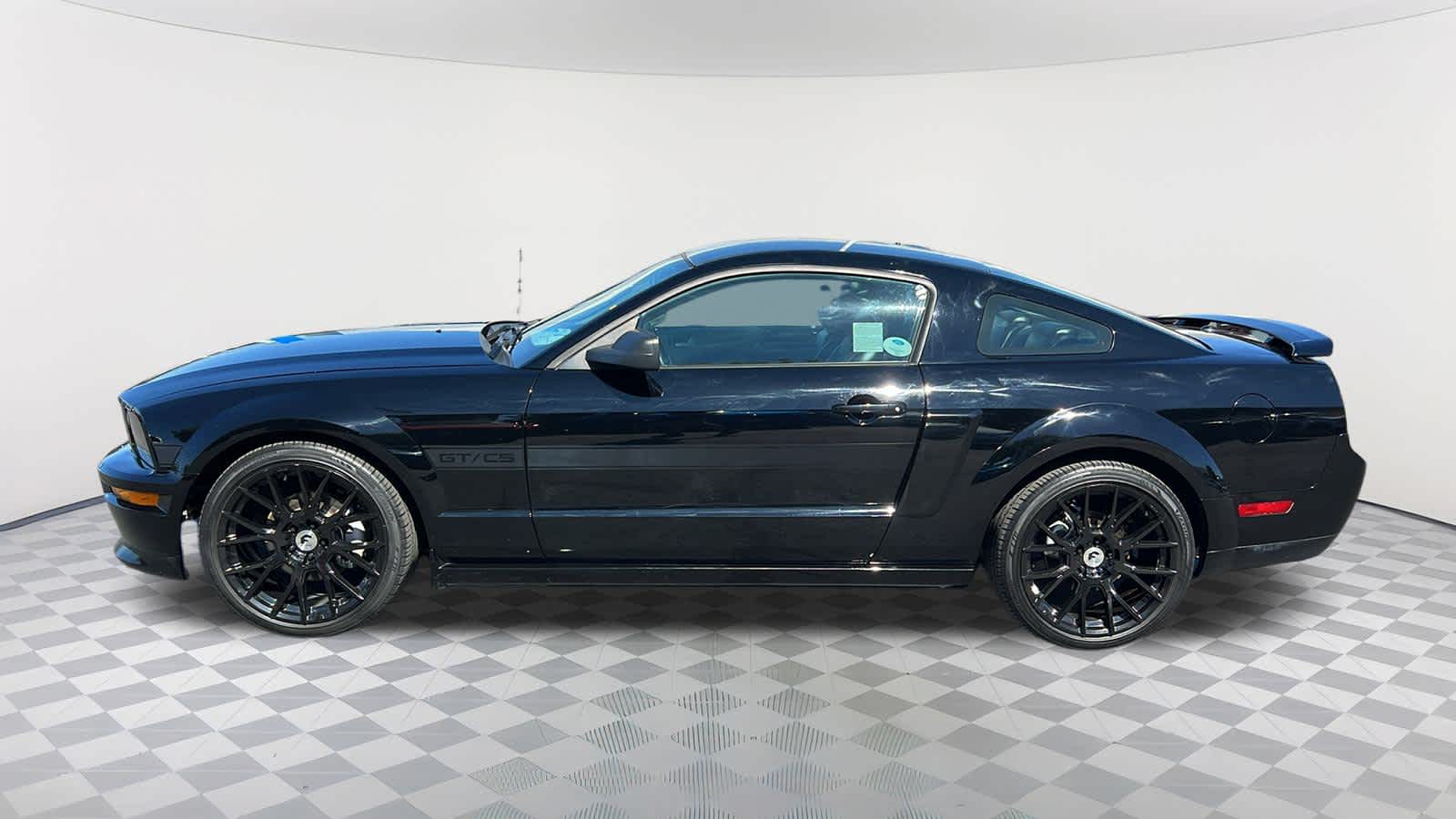 Thumbnail: 2007 Ford Mustang - 8