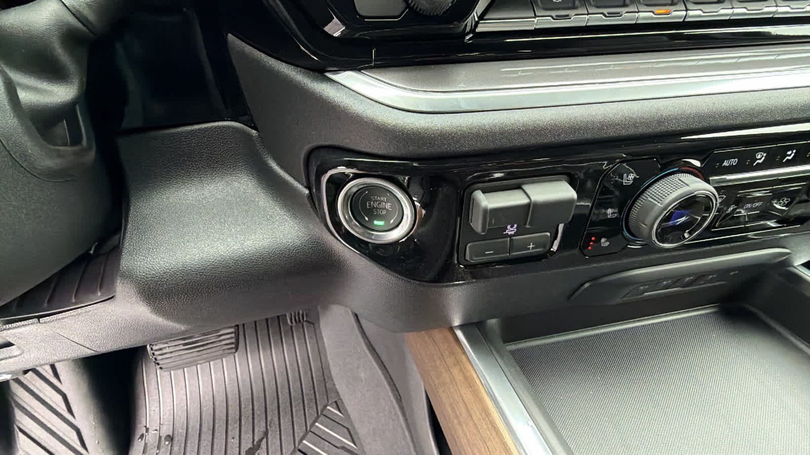 2026 Chevrolet Silverado 2500 HD High Country - Photo 17