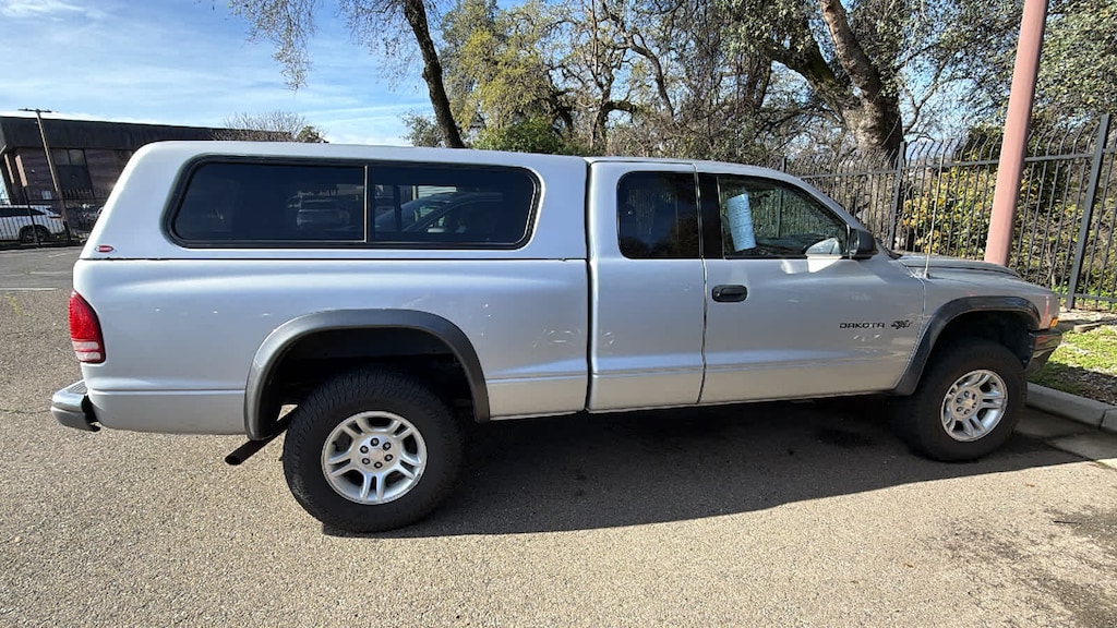 Used 2002 Dodge Dakota Base