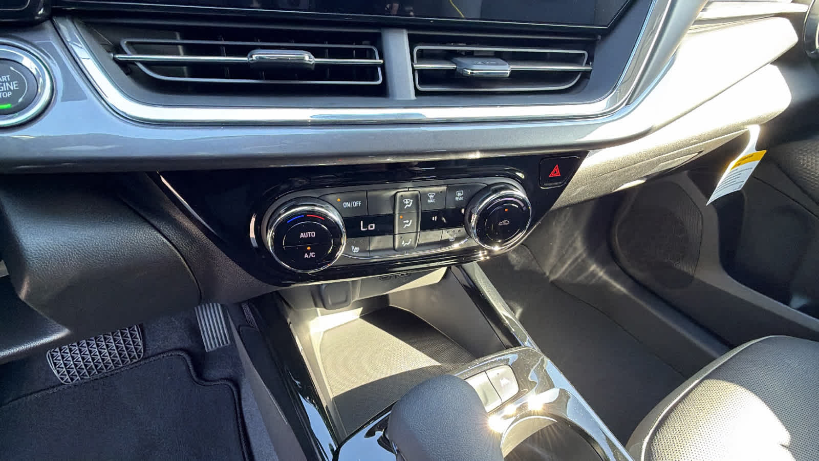 Thumbnail: 2026 Chevrolet Trax - 14