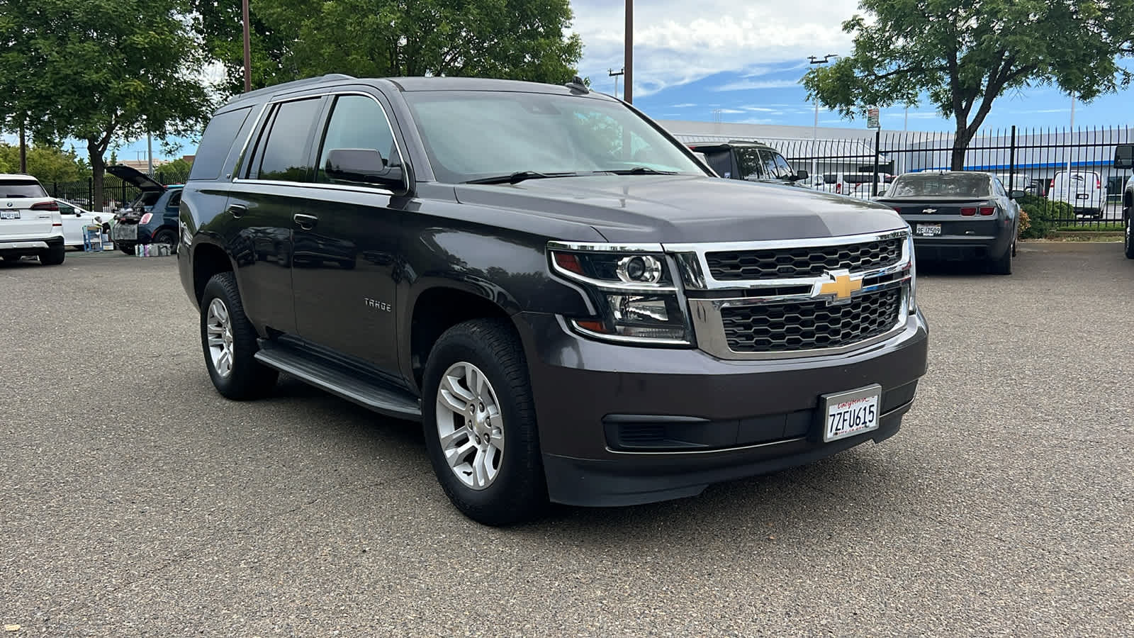 Thumbnail: 2017 Chevrolet Tahoe - 3