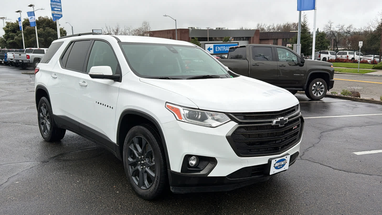 Thumbnail: 2021 Chevrolet Traverse - 3