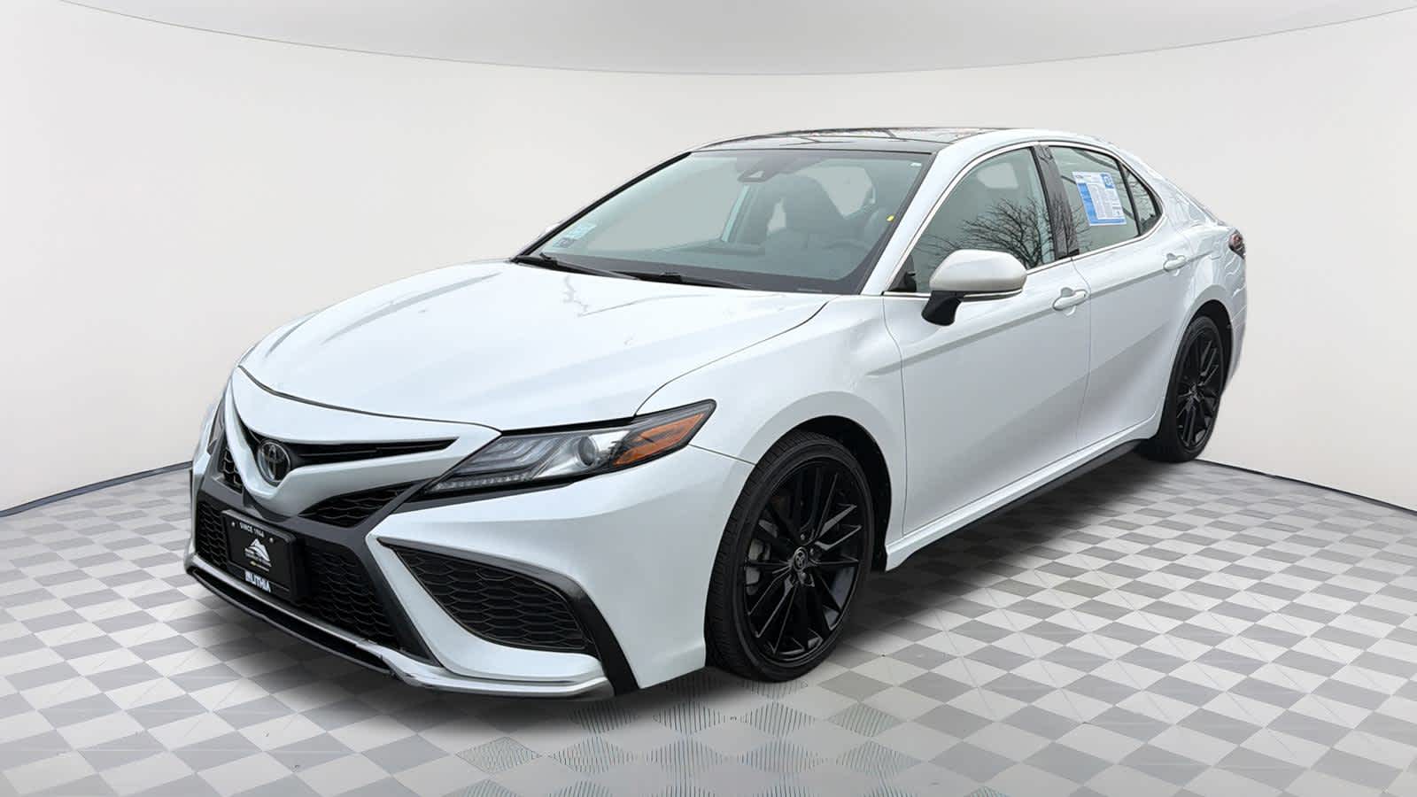 2022 Toyota Camry XSE's photo