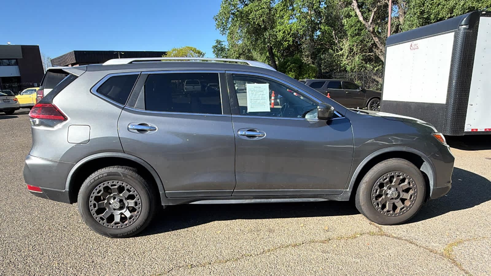 Thumbnail: 2020 Nissan Rogue - 4