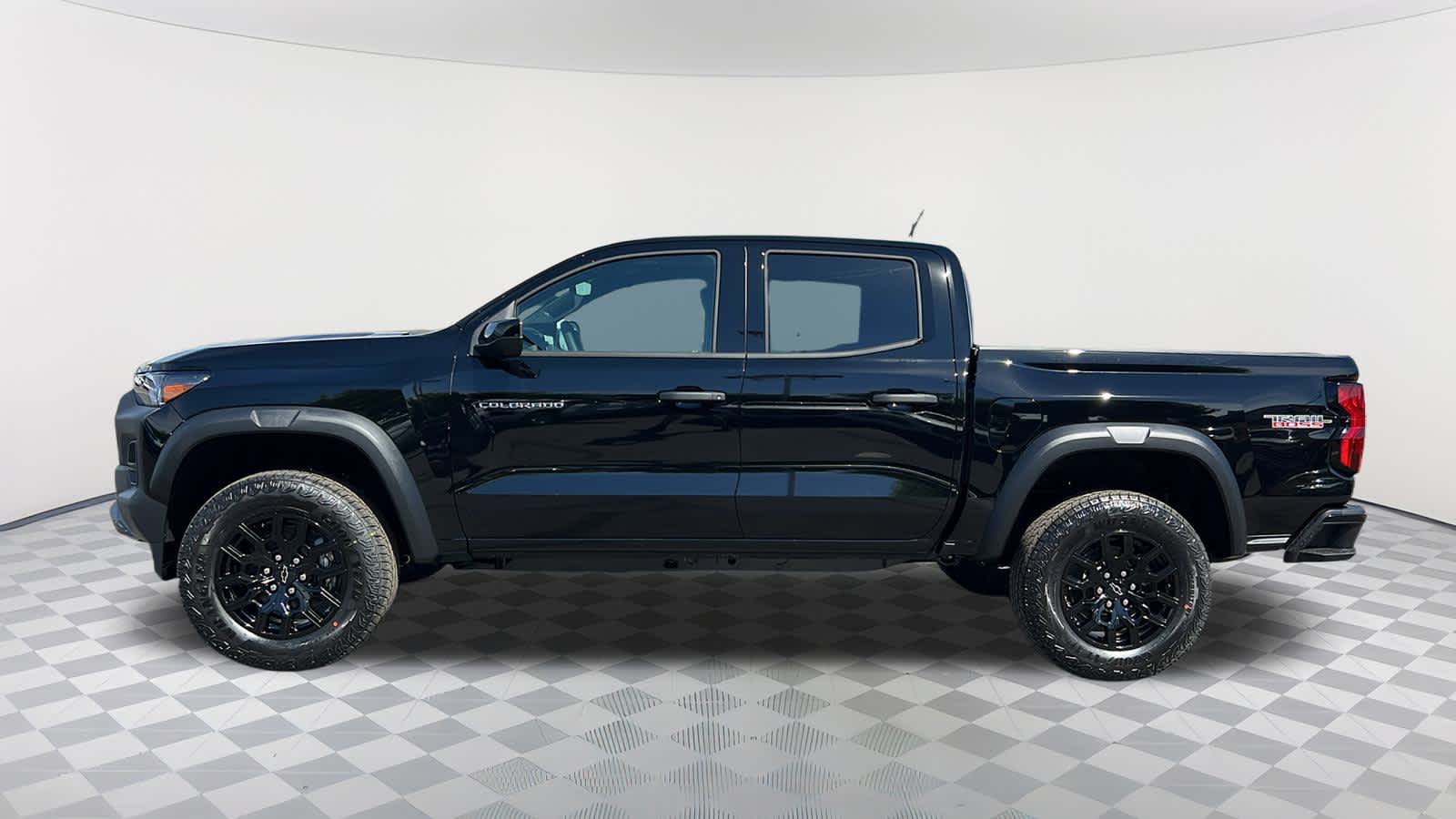 Thumbnail: 2026 Chevrolet Colorado - 8