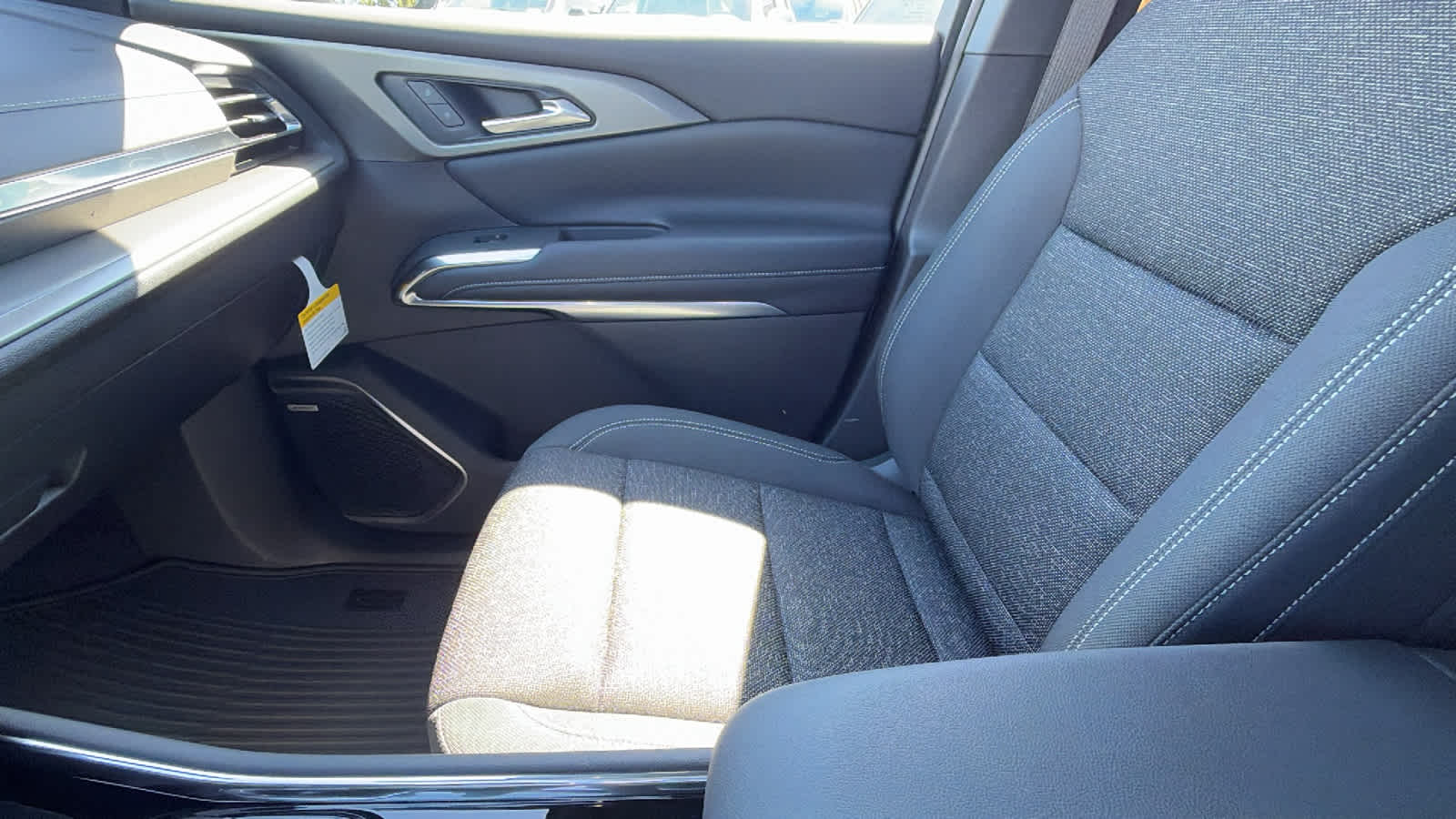 2026 Chevrolet Traverse LT - Photo 12